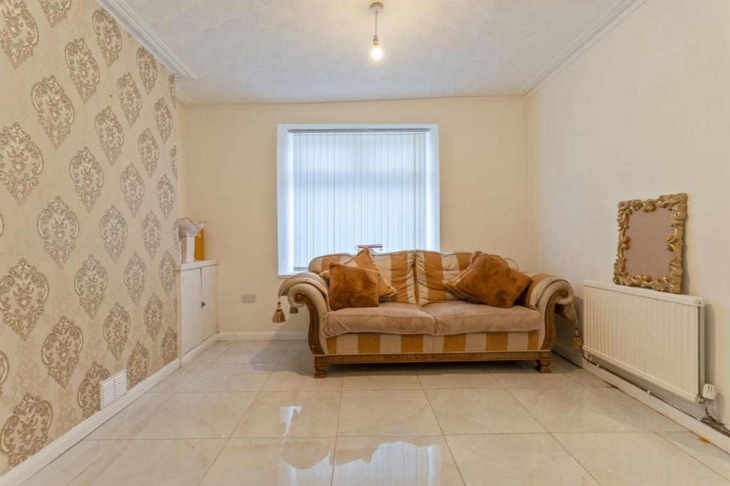 Living Room/Dining Room