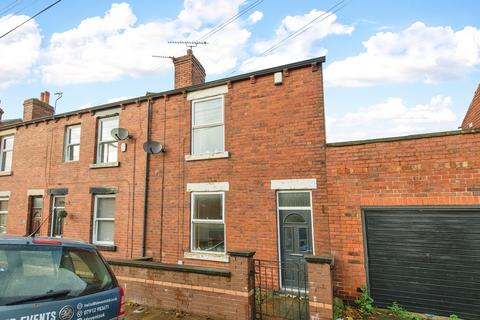 Roundhill Road, Castleford, WF10