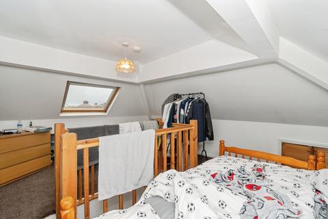 4 bedroom semi-detached house for sale, Moorland Drive, Pudsey, LS28