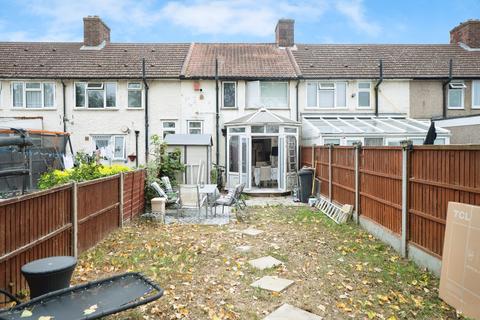 2 bedroom terraced house for sale, Grafton Road, Dagenham, RM8