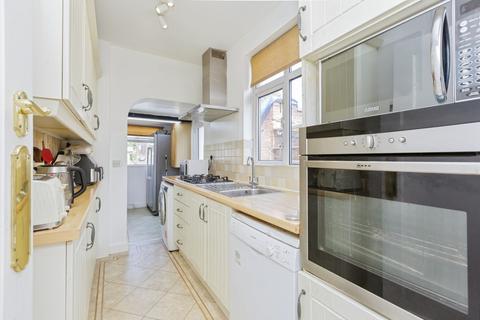 3 bedroom semi-detached house for sale, Kingsmead Close, Leicester, LE2