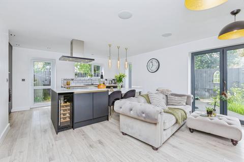 Avon Road, Leicester, LE3