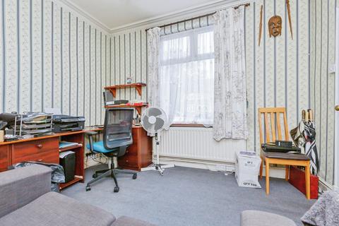 2 bedroom terraced house for sale, Woodville Road, Leicester, LE3