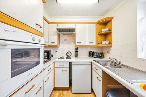 1 bedroom apartment for sale, Fern Court, Bexleyheath DA7