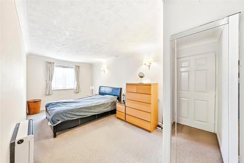 1 bedroom apartment for sale, Fern Court, Bexleyheath DA7