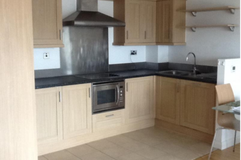 2 bedroom flat to rent, Taylorson Street South, Salford