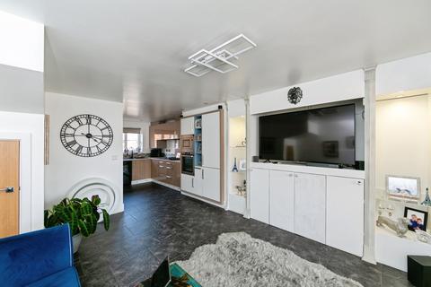 4 bedroom semi-detached house for sale, Pearwood Close, Rotherham, S63