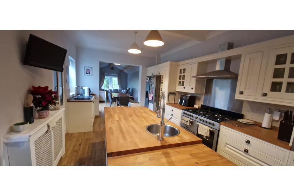 Kitchen/Breakfast
