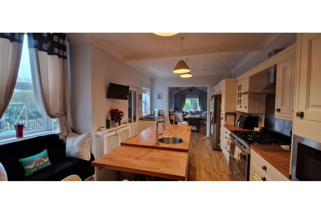 Kitchen/Breakfast