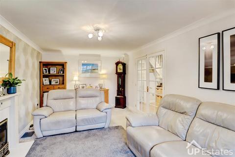 undefined, Chaytor Drive, The Shires, Nuneaton