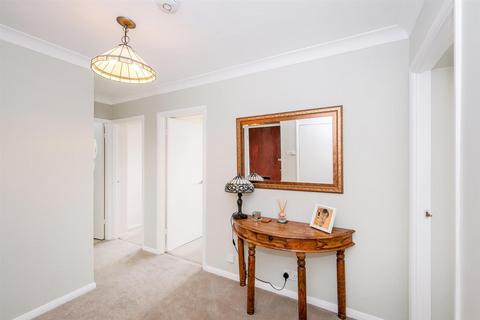 2 bedroom apartment for sale, Charnwood, High Road, Buckhurst Hill