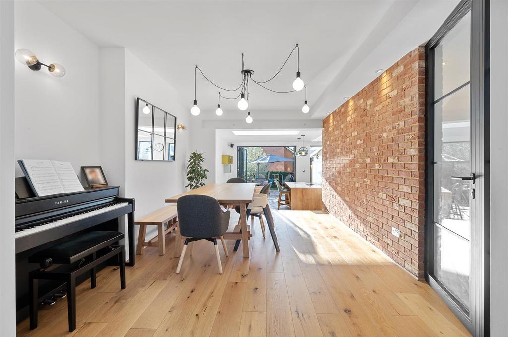 23 Melbury Garden,6.jpg