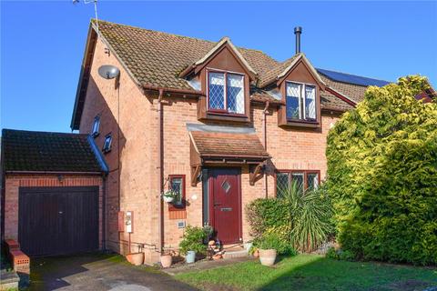Moor Close, Wokingham RG40