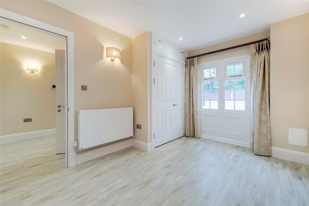 Picture No. 04