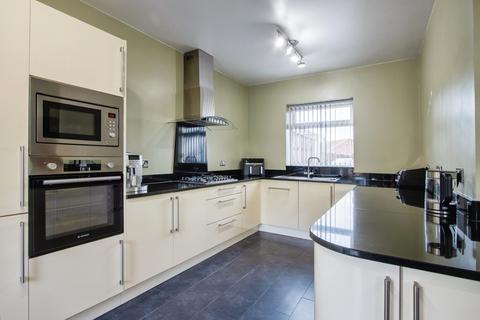 4 bedroom semi-detached house for sale, Durkar Lane, Wakefield, WF4