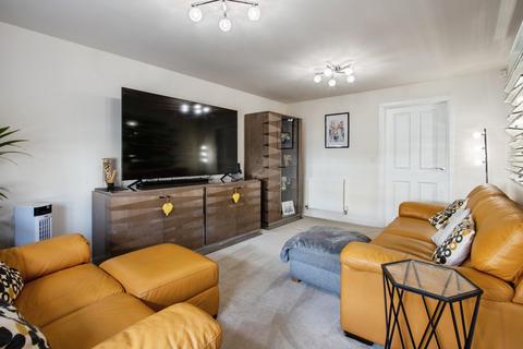 4 bedroom detached house for sale, Churchyard Drive, Wakefield, WF3