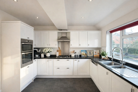 undefined, White Waltham, Maidenhead SL6