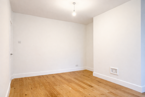 4 bedroom terraced house for sale, Chapel Street, Macclesfield, SK11 6TA