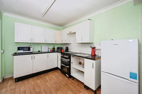 3 bedroom semi-detached house for sale, Kinder Grove, Wigan, WN4