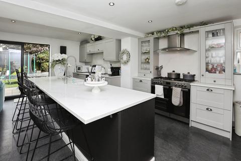 5 bedroom detached house for sale, Crossfield Road, Skelmersdale, WN8