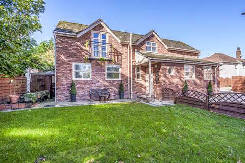 3 bedroom detached house for sale, 3 Park Crescent, Southport, PR9