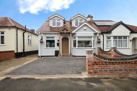 Hillview Avenue, Hornchurch, RM11