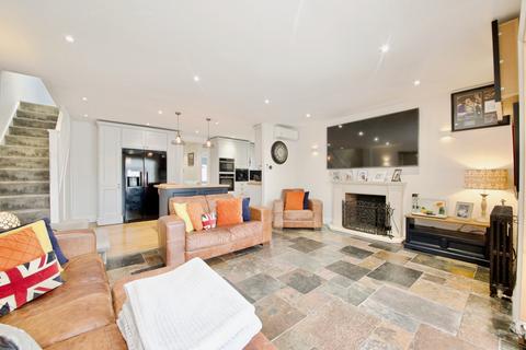 undefined, Hillview Avenue, Hornchurch, RM11