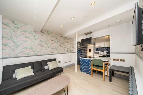 1 bedroom flat to rent, Wells House Road, London NW10