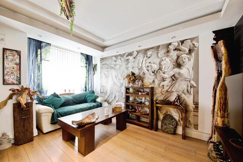 2 bedroom terraced house for sale, Beam Avenue, Dagenham, RM10