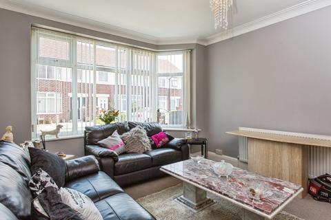 3 bedroom terraced house for sale, Sandringham Avenue, Leyland, PR25