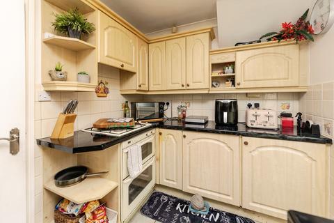 3 bedroom semi-detached house for sale, Fieldside Road, Kinsley, Pontefract, WF9
