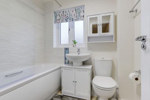 undefined, Horwood Drive, Nottingham NG4