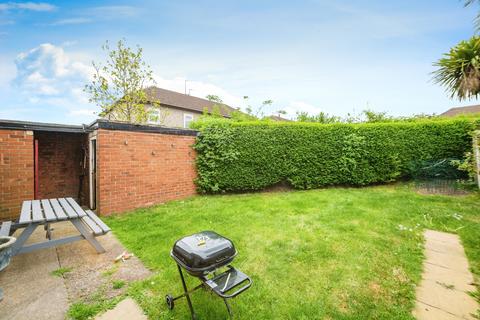 3 bedroom semi-detached house for sale, Hinds Crescent, Pontefract, WF9