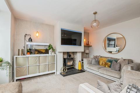 2 bedroom end of terrace house for sale, Flanshaw Lane, Wakefield, WF2
