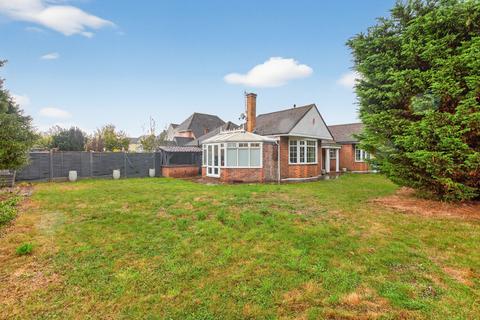 3 bedroom detached bungalow for sale, Brook Close, Romford, RM2