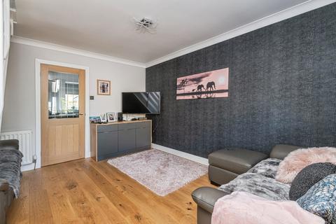 3 bedroom end of terrace house for sale, Morland Close, Dewsbury, WF13