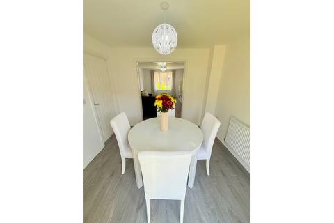 4 bedroom detached house for sale, Topcliffe Way, Castleford, WF10