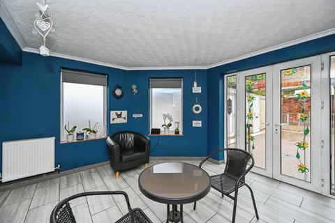 3 bedroom semi-detached house for sale, Corsock Drive, Wigan, WN1