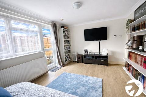 1 bedroom flat for sale, Hither Green Lane, Hither Green, London, SE13