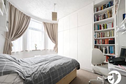 1 bedroom flat for sale, Hither Green Lane, Hither Green, London, SE13