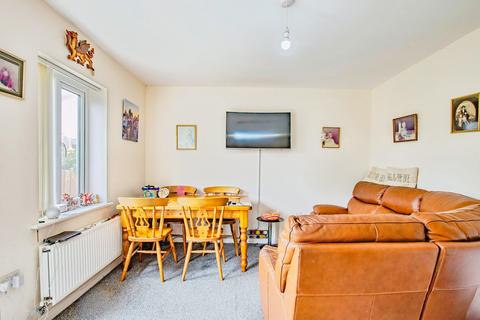 2 bedroom semi-detached house for sale, Sunningdale Drive, Milford Haven, SA73