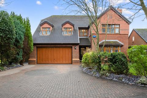 Eversham Close, Southport, PR9