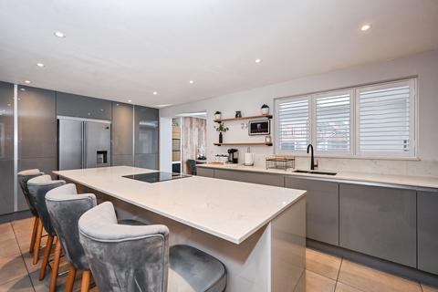 4 bedroom detached house for sale, Holcroft Drive, Wigan, WN2