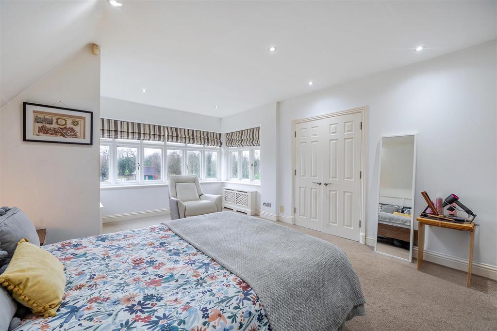 Principal bedroom