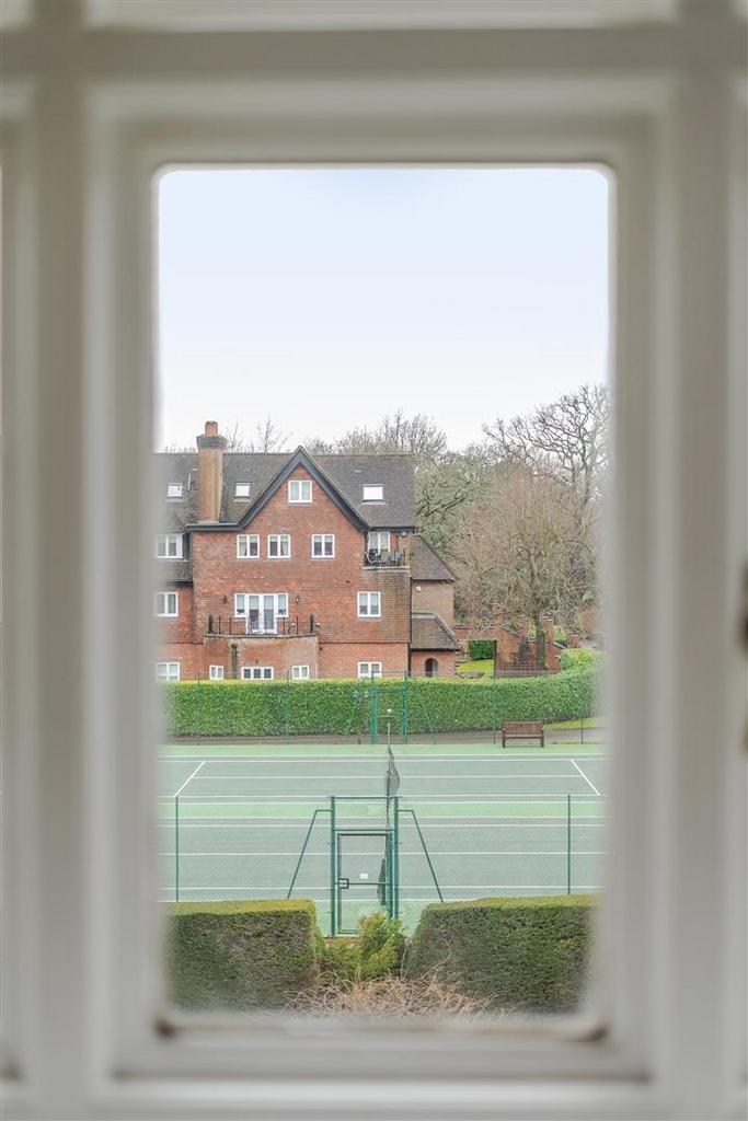 Communal Tennis Courts