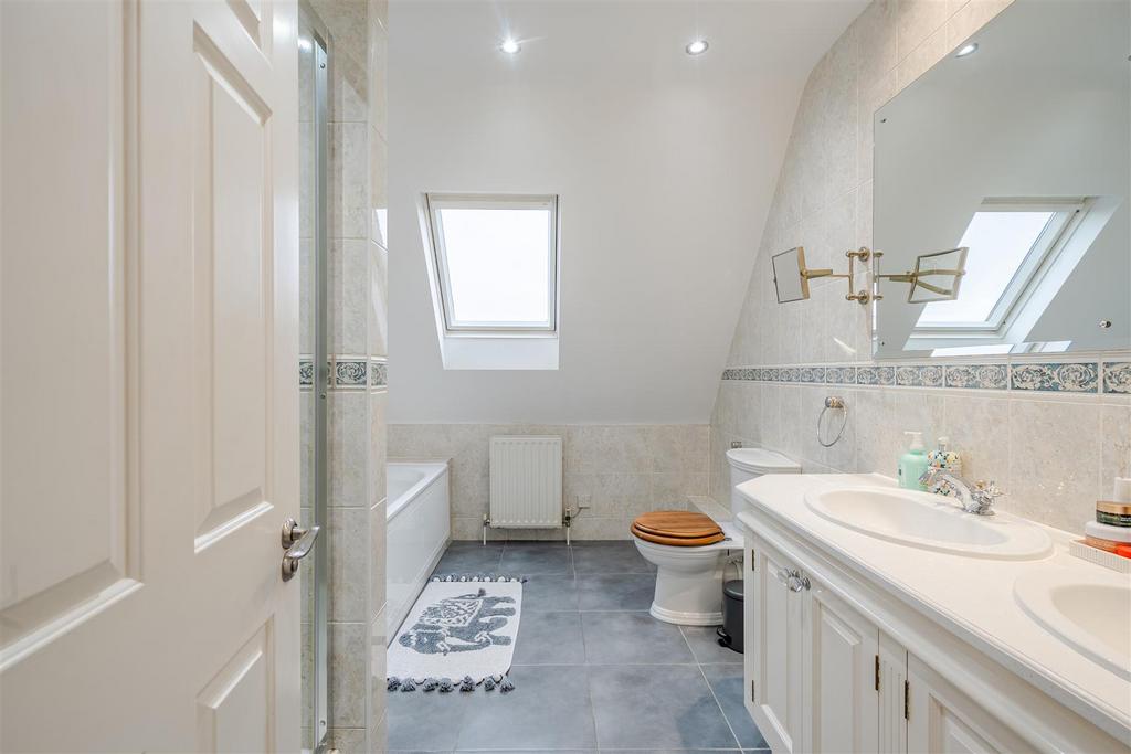 Ensuite