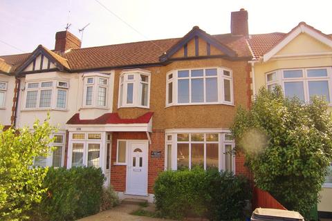 3 bedroom apartment to rent, Buckhurst Way, Buckhurst Hill, IG9