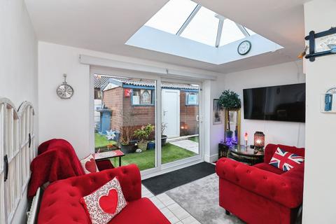 2 bedroom semi-detached bungalow for sale, Fleetwood Drive, Southport, PR9
