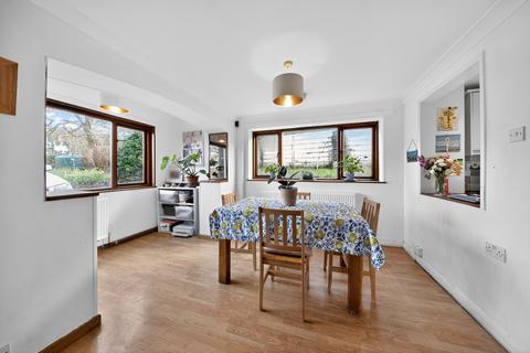undefined, Llanddowror, Carmarthen, SA33