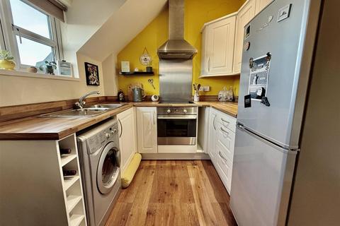1 bedroom apartment for sale, Dukesfield, Shiremoor, Newcastle Upon Tyne